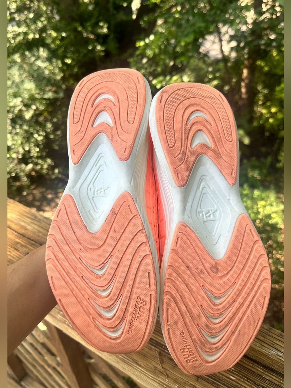 APL Techloom Zipline M Neon Coral Knit Sneaker - Picture 4 of 5
